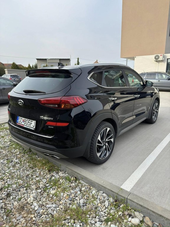 Hyundai Tucson 2.0 CRDi Premium A/T 4x4