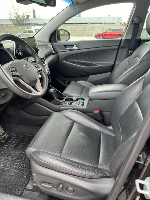 Hyundai Tucson 2.0 CRDi Premium A/T 4x4