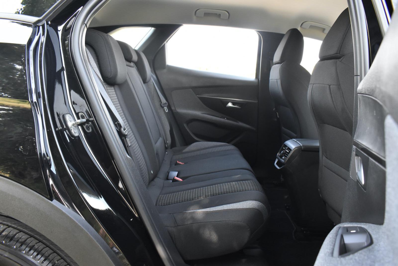 Peugeot 3008 1.5 Blue HDi 130k Active Pack A/T