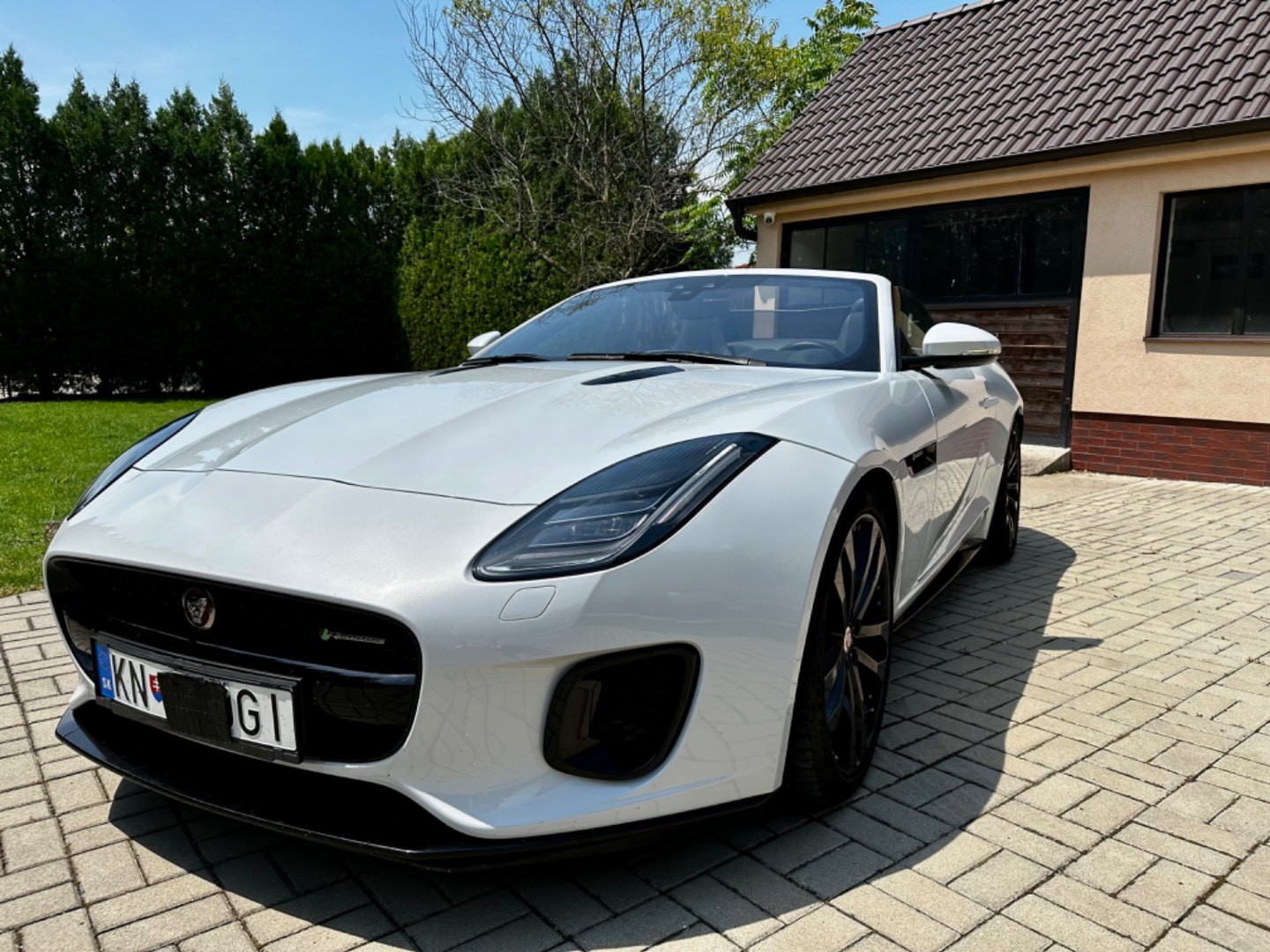 Jaguar F-Type Convertible 3.0L V6 A/T R-Dynamic