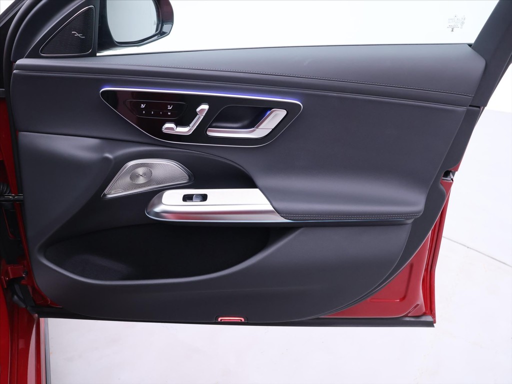 Mercedes E trieda T 220d 4-Matic AMG