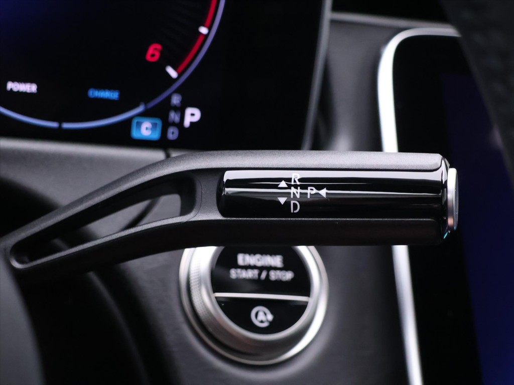 Mercedes E trieda T 220d 4-Matic AMG