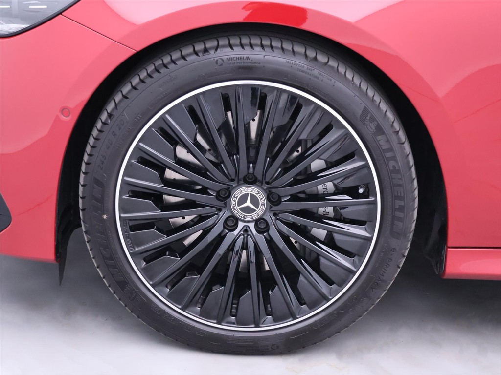 Mercedes E trieda T 220d 4-Matic AMG