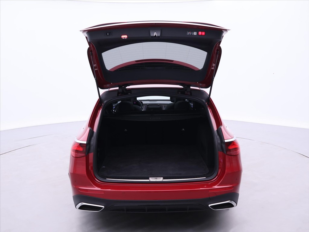 Mercedes E trieda T 220d 4-Matic AMG