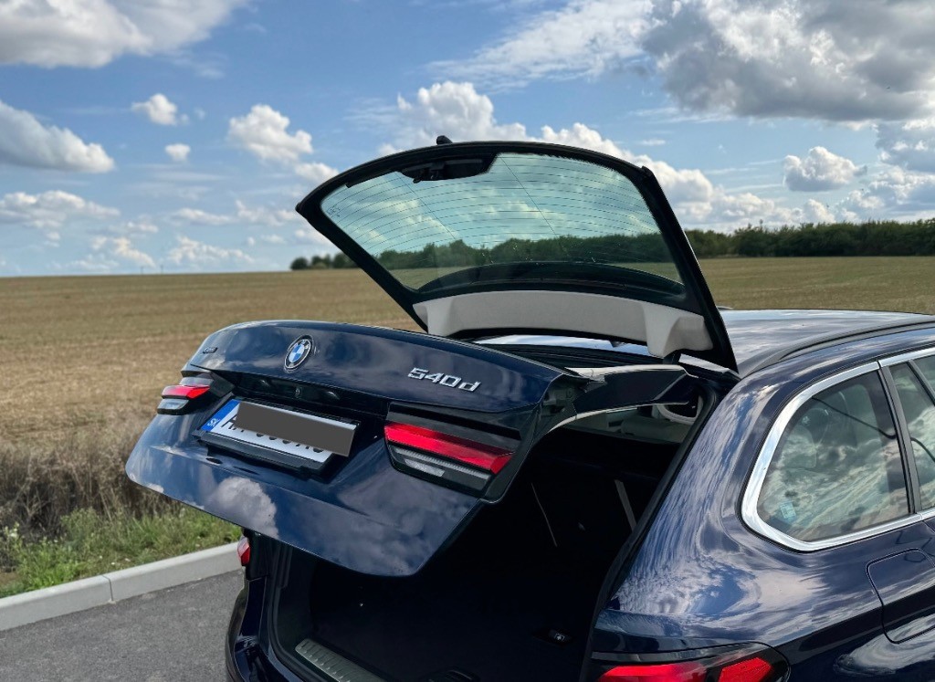 BMW rad 5 Touring 540d mHEV xDrive A/T