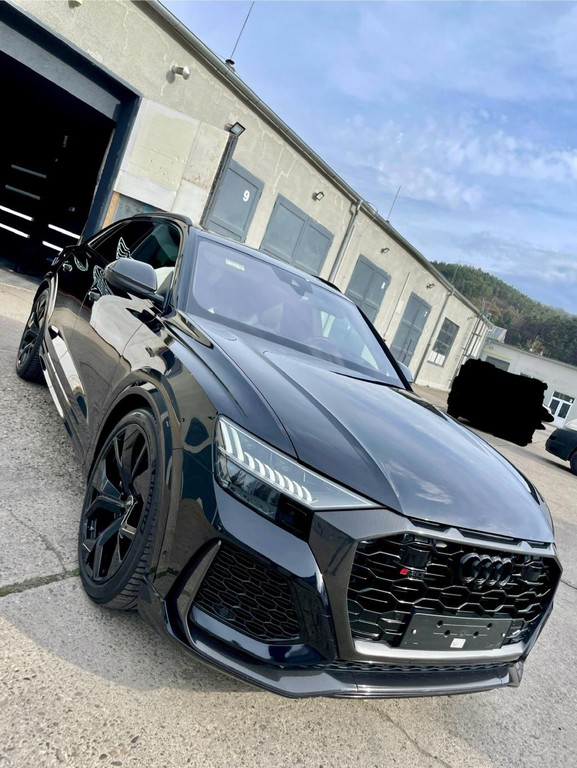 Audi RSQ8 SUV Full Carbon 441kw Automat