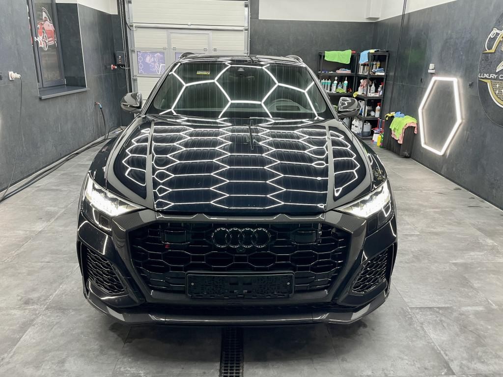 Audi RSQ8 SUV Full Carbon 441kw Automat