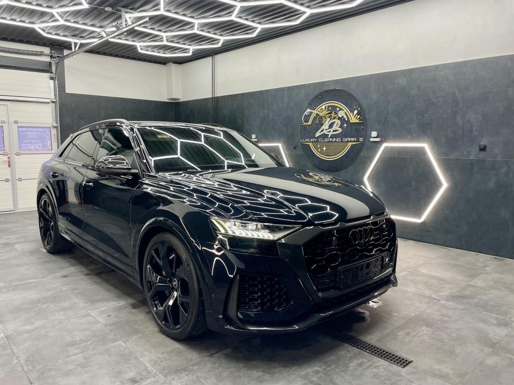 Audi RSQ8 SUV Full Carbon 441kw Automat
