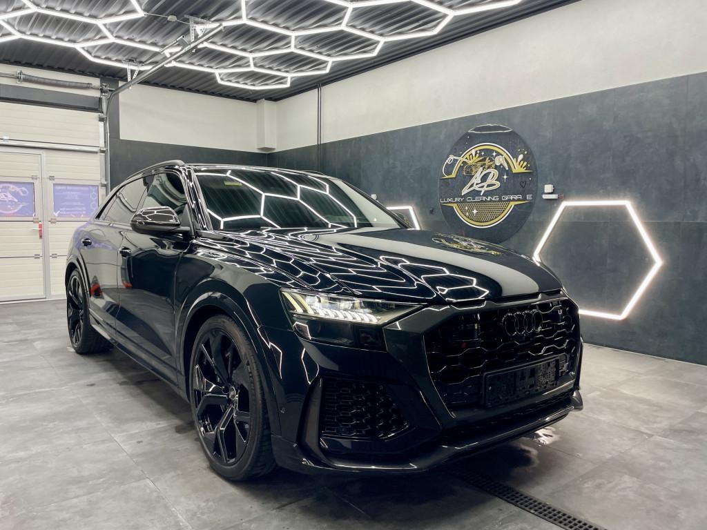 Audi RSQ8 SUV Full Carbon 441kw Automat