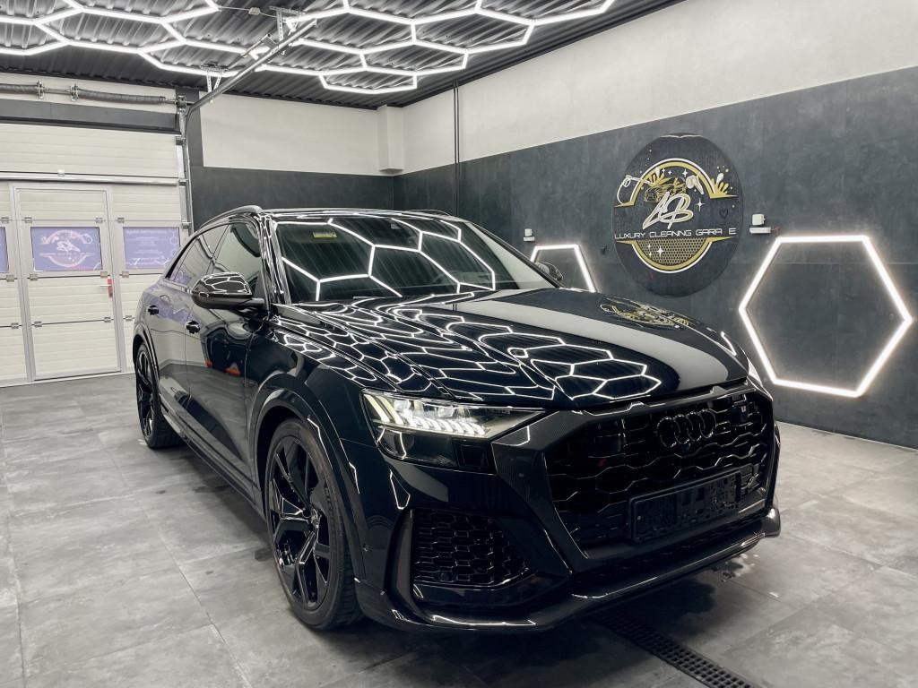 Audi RSQ8 SUV Full Carbon 441kw Automat