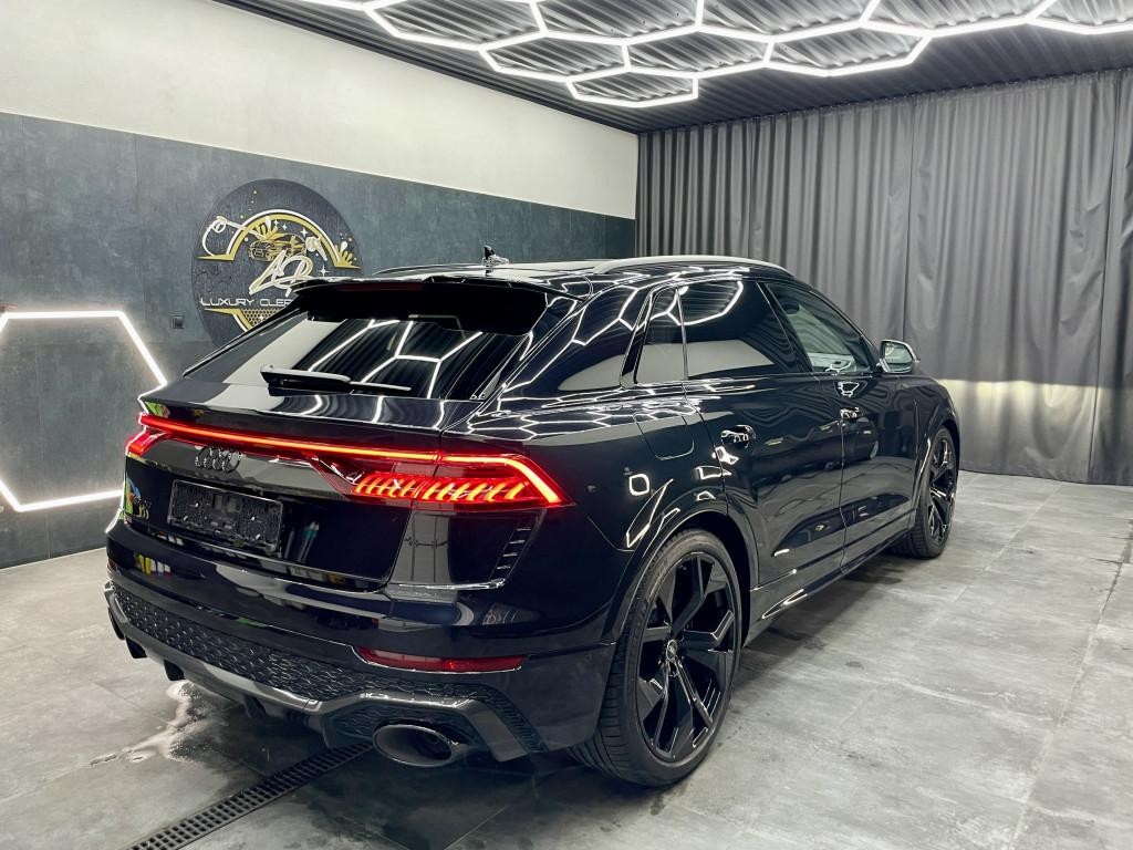Audi RSQ8 SUV Full Carbon 441kw Automat