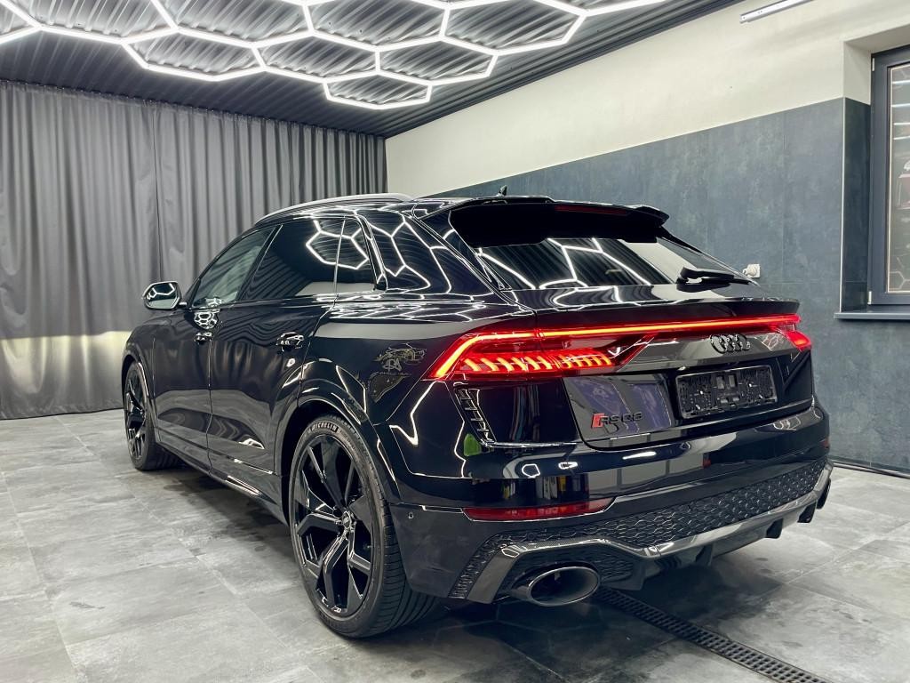 Audi RSQ8 SUV Full Carbon 441kw Automat