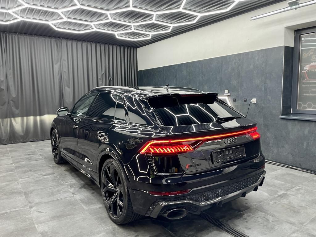 Audi RSQ8 SUV Full Carbon 441kw Automat