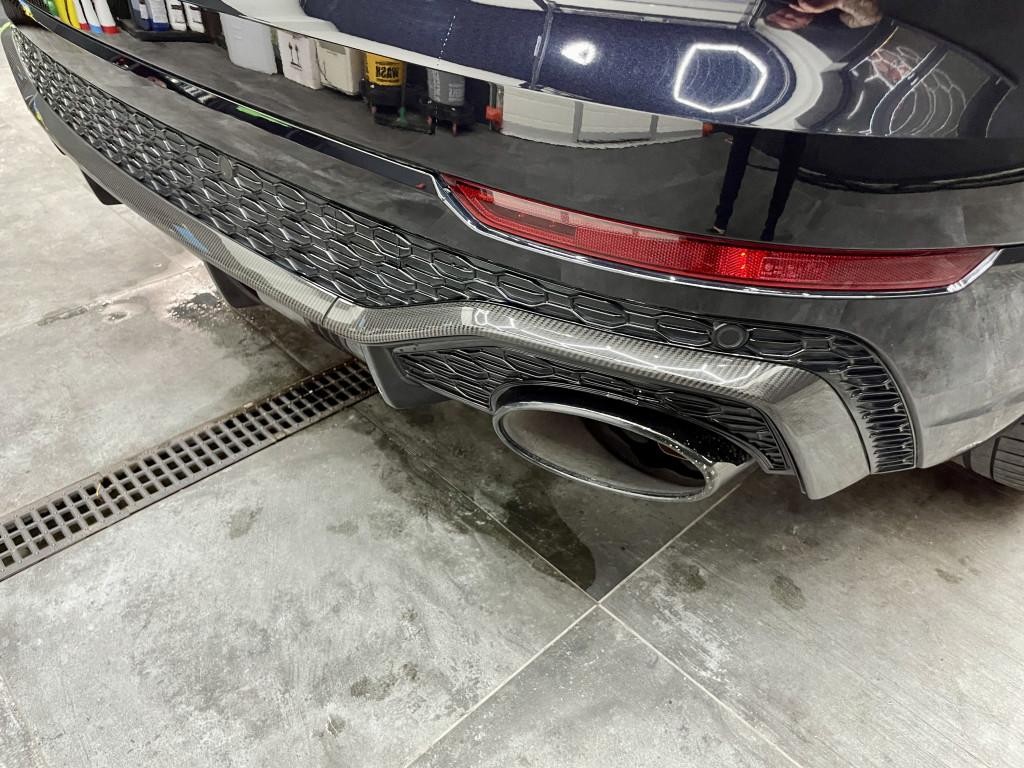 Audi RSQ8 SUV Full Carbon 441kw Automat