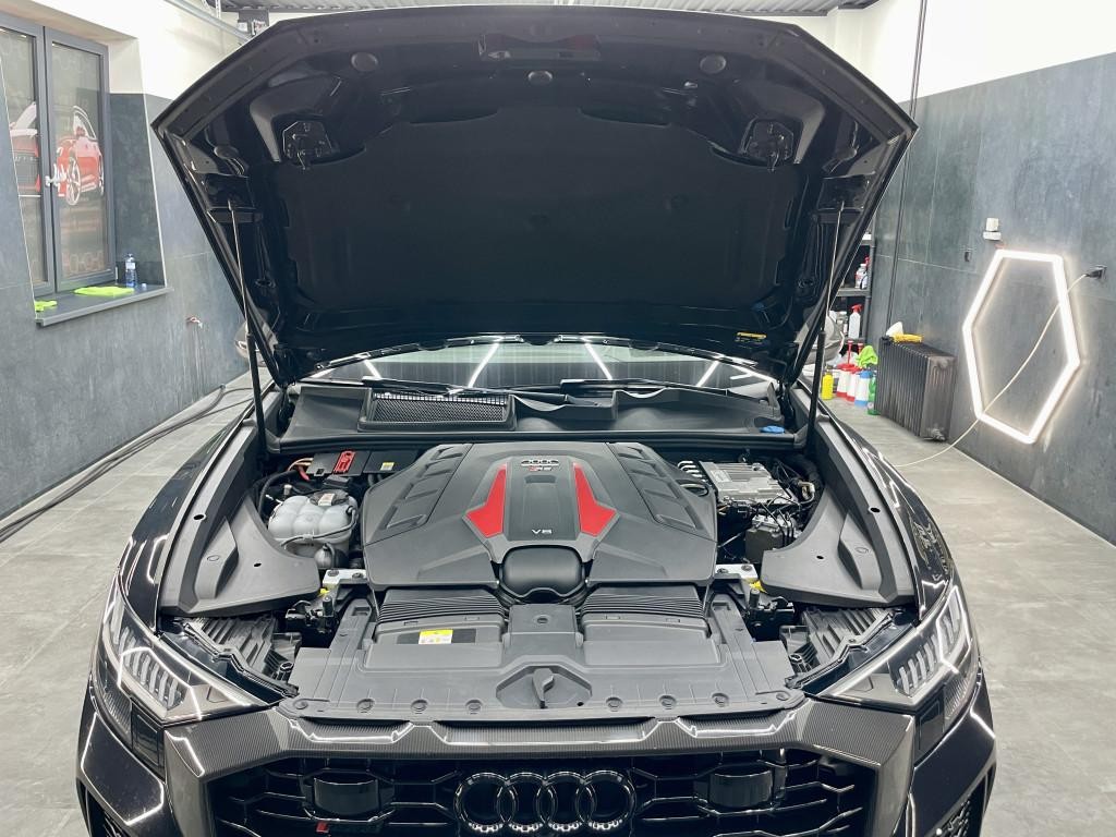 Audi RSQ8 SUV Full Carbon 441kw Automat