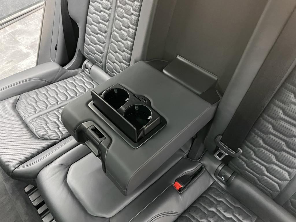 Audi RSQ8 SUV Full Carbon 441kw Automat