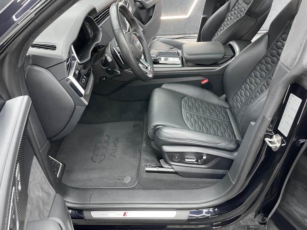 Audi RSQ8 SUV Full Carbon 441kw Automat