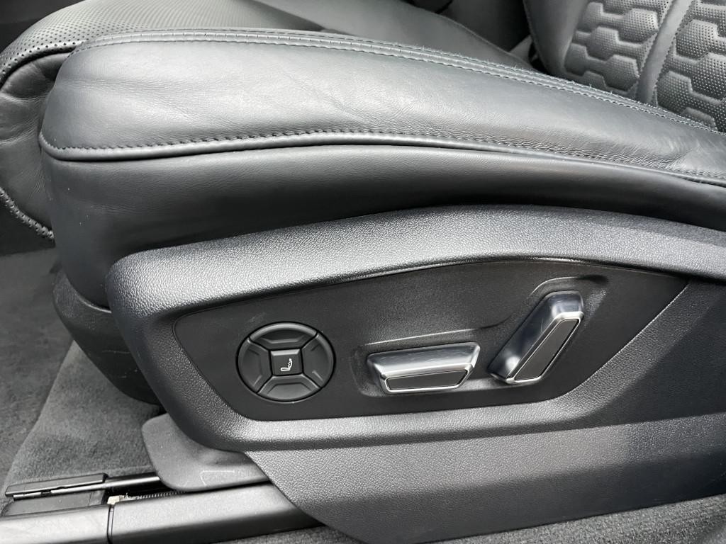 Audi RSQ8 SUV Full Carbon 441kw Automat