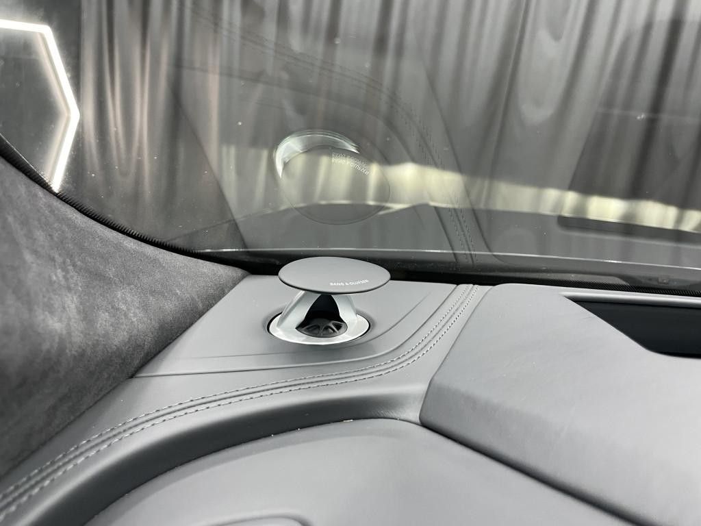 Audi RSQ8 SUV Full Carbon 441kw Automat