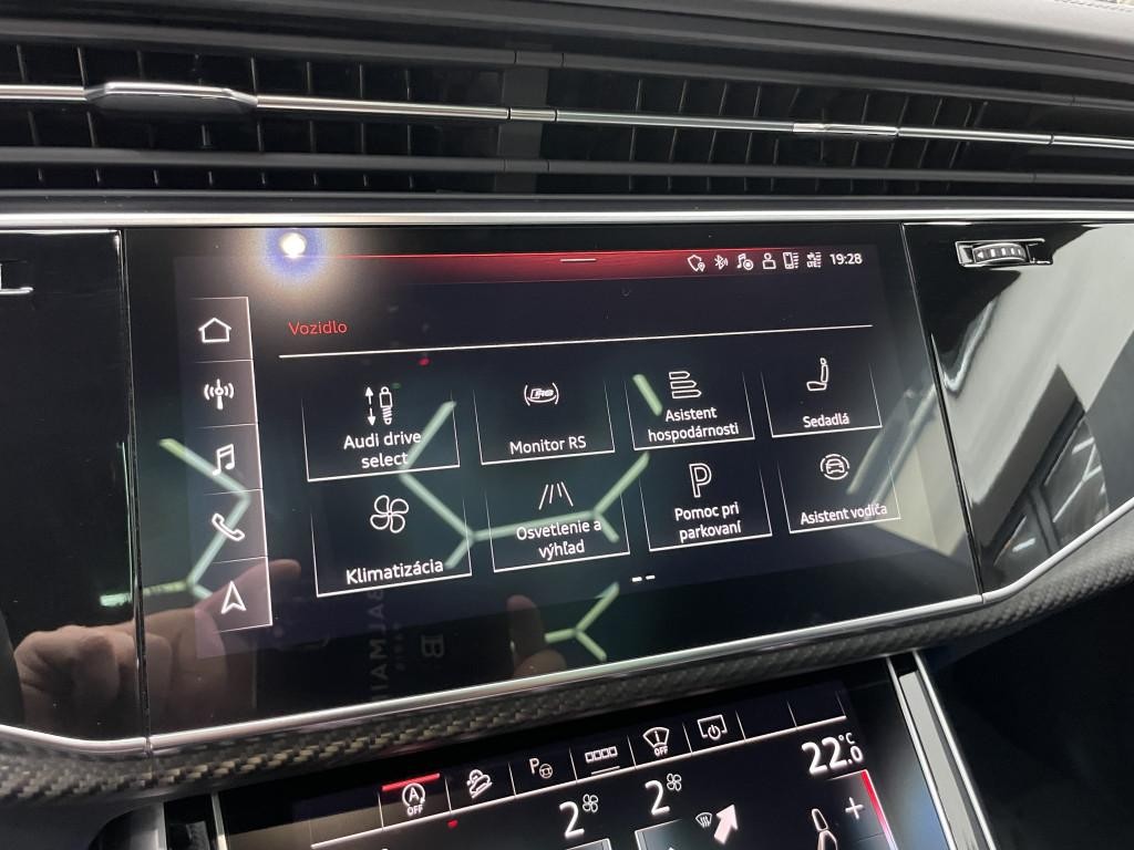 Audi RSQ8 SUV Full Carbon 441kw Automat