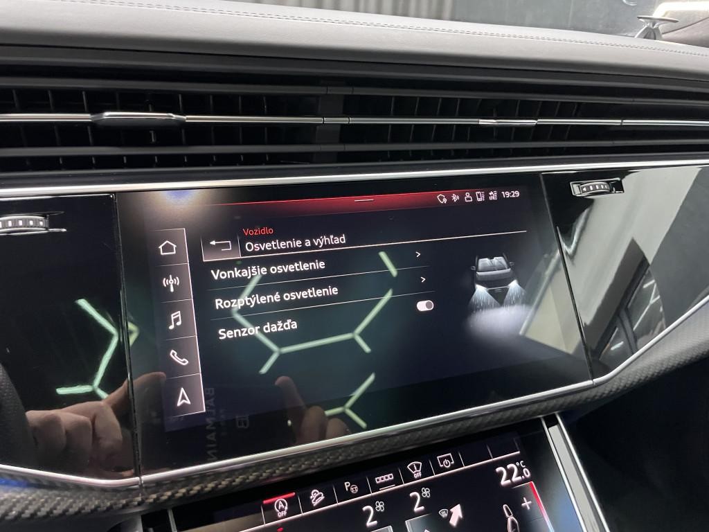 Audi RSQ8 SUV Full Carbon 441kw Automat