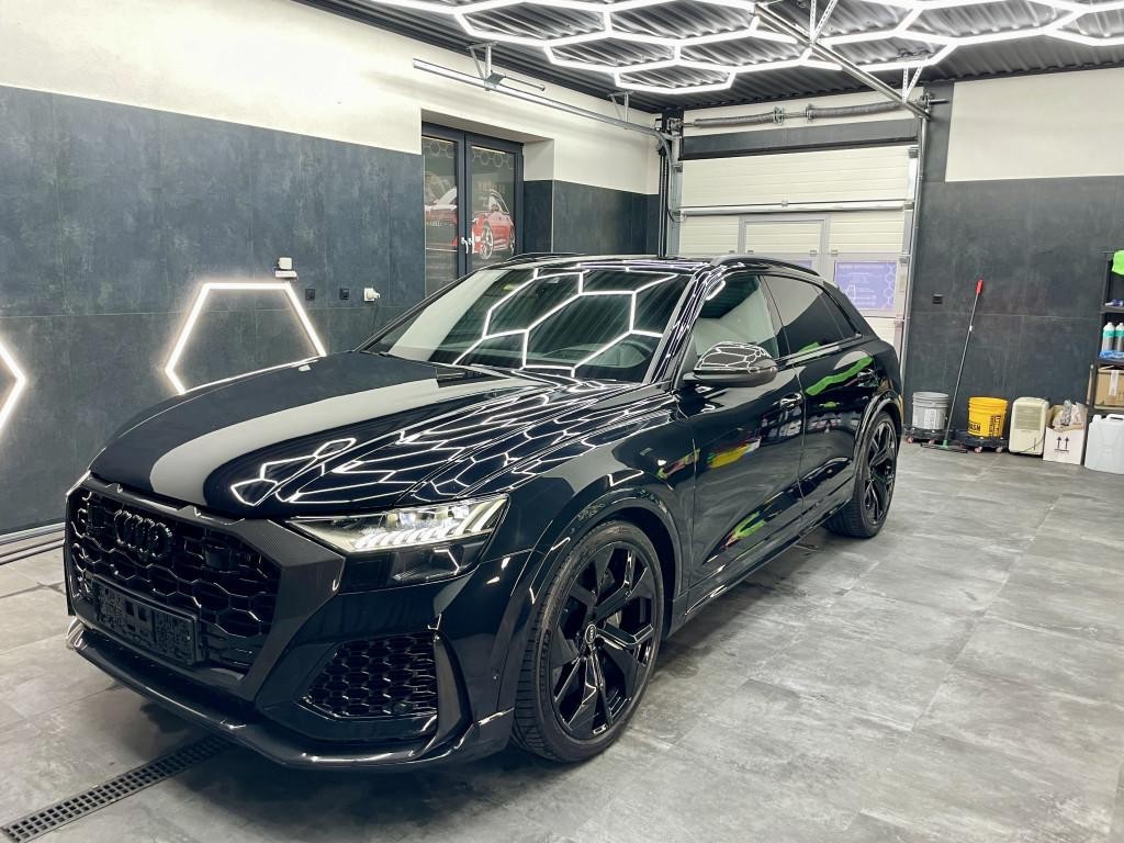 Audi RSQ8 SUV Full Carbon 441kw Automat