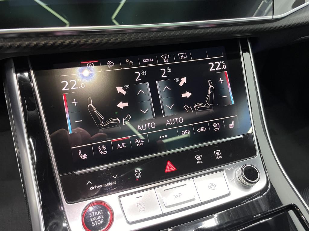 Audi RSQ8 SUV Full Carbon 441kw Automat