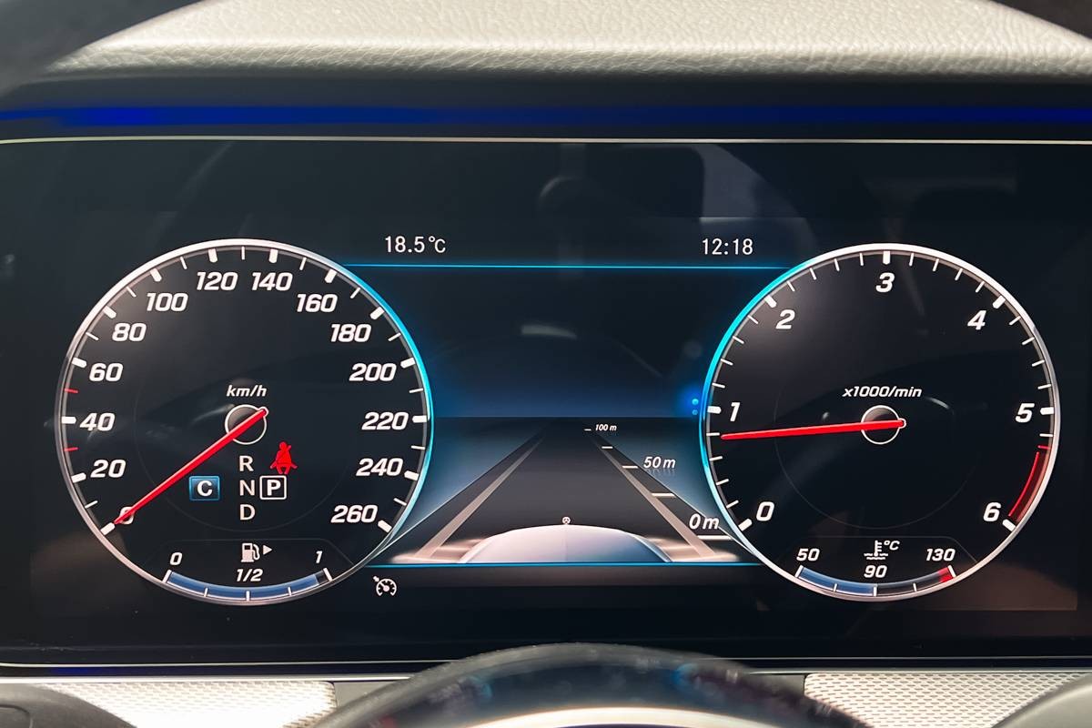 Mercedes-Benz E trieda Sedan 300 d A/T