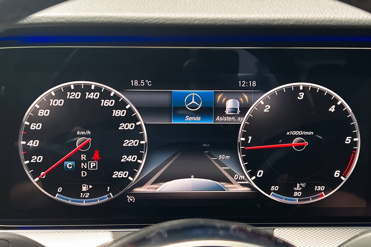 Mercedes-Benz E trieda Sedan 300 d A/T