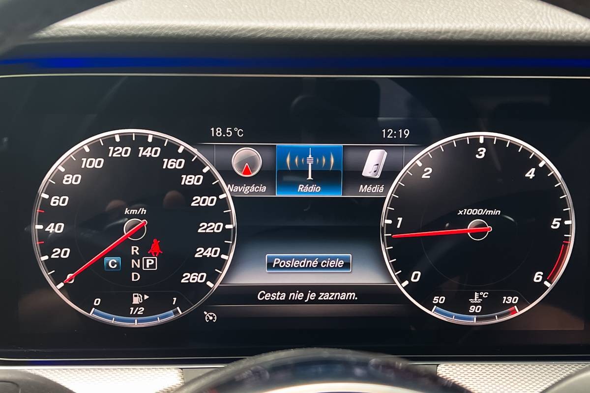 Mercedes-Benz E trieda Sedan 300 d A/T