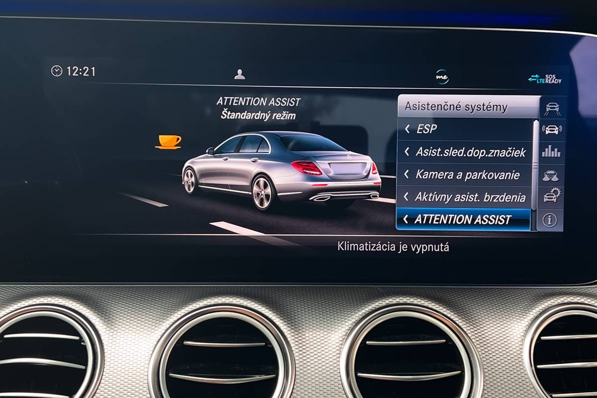Mercedes-Benz E trieda Sedan 300 d A/T