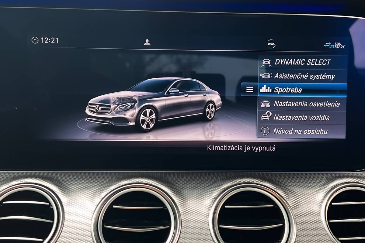 Mercedes-Benz E trieda Sedan 300 d A/T