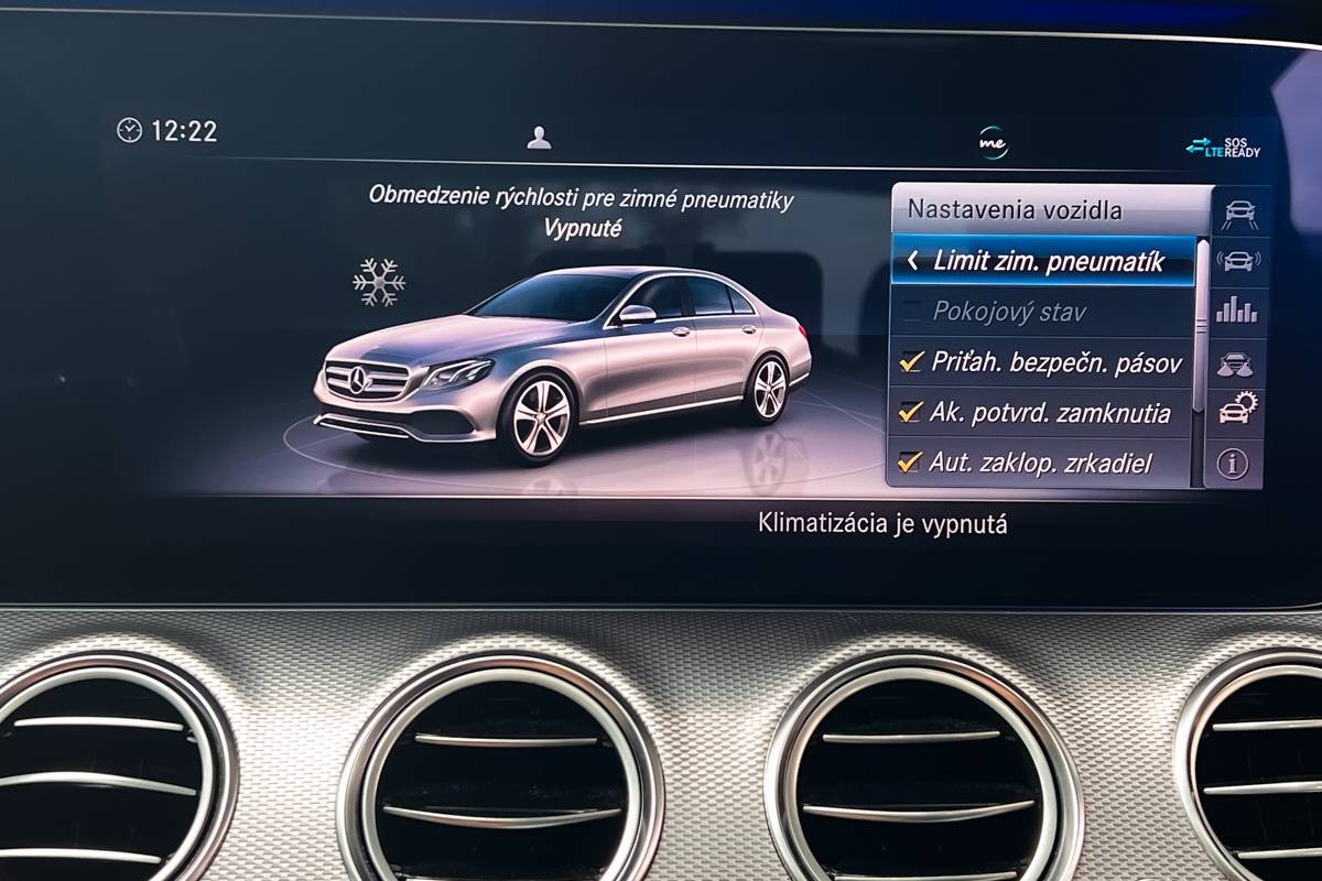 Mercedes-Benz E trieda Sedan 300 d A/T