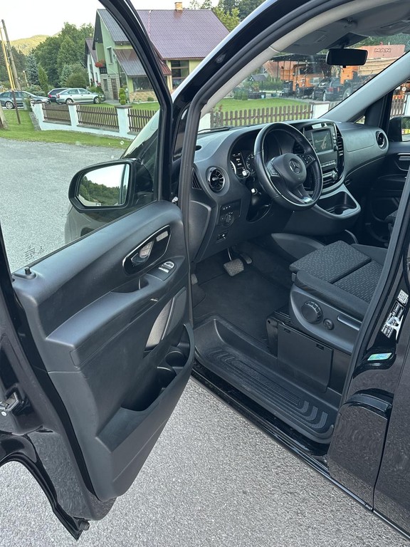 Mercedes Vito Tourer Combi 140kw Automat