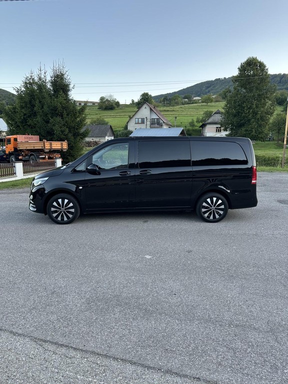 Mercedes Vito Tourer Combi 140kw Automat