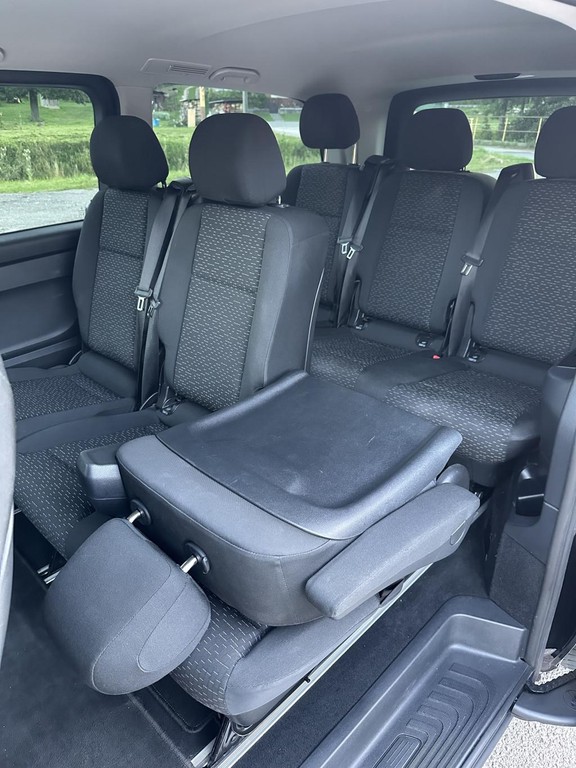 Mercedes Vito Tourer Combi 140kw Automat