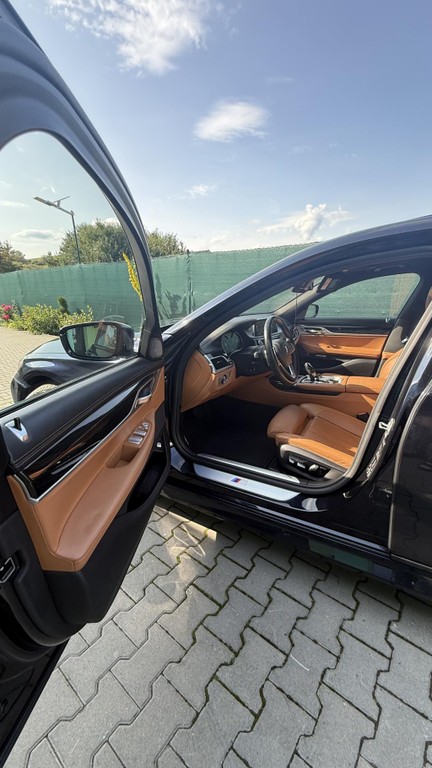 BMW rad 7 750Ld xDrive A/T