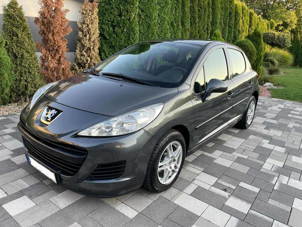 Peugeot 207 1.4i Slovakia