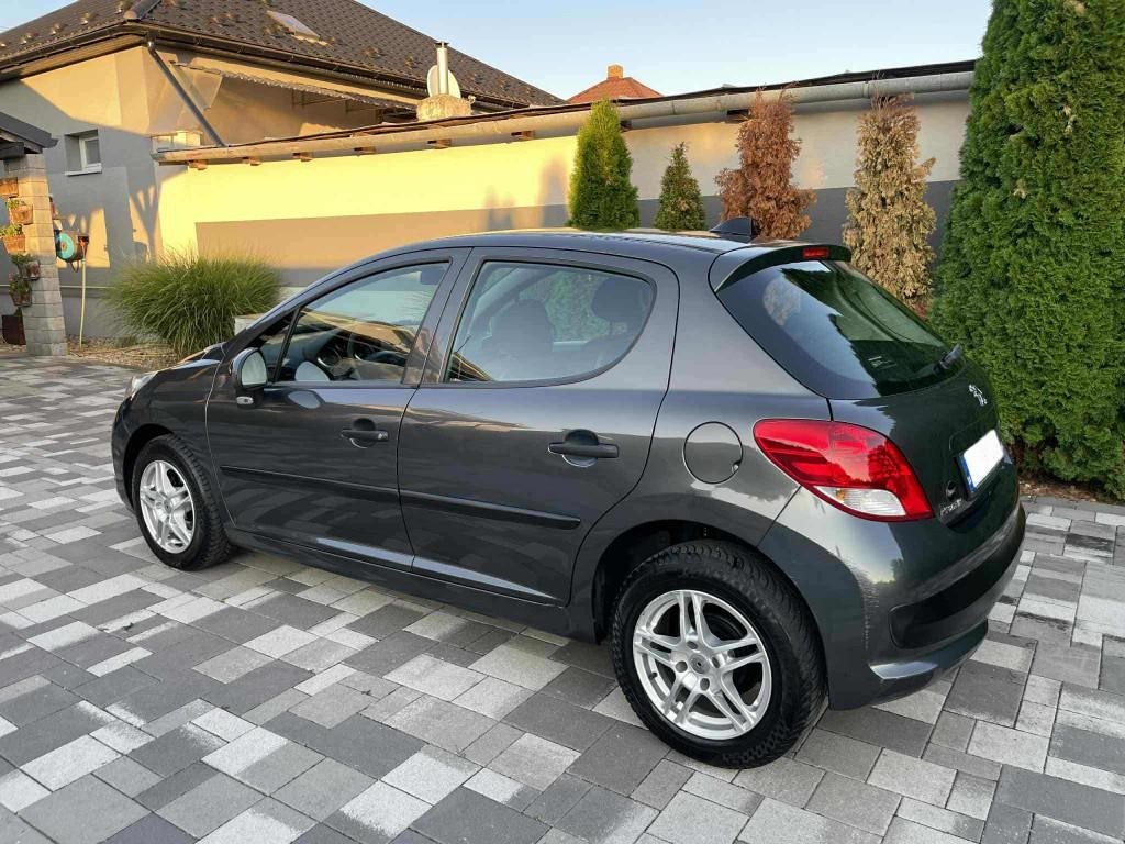 Peugeot 207 1.4i Slovakia
