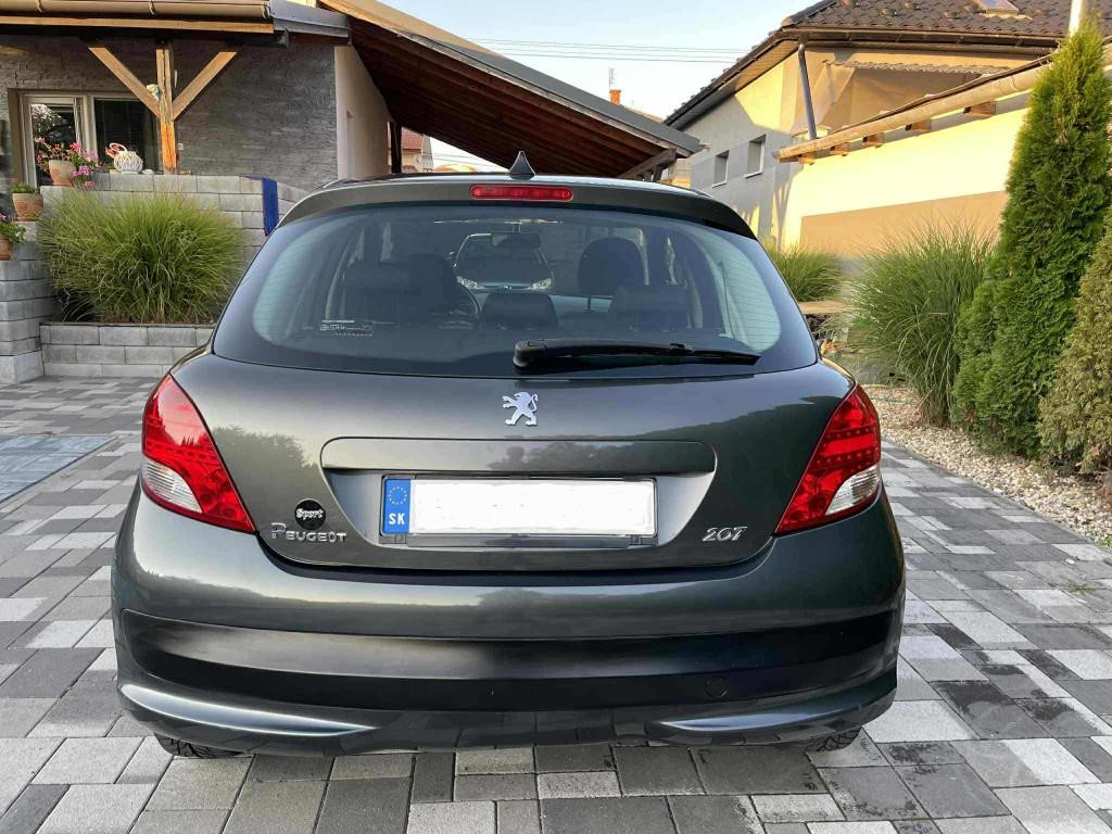 Peugeot 207 1.4i Slovakia