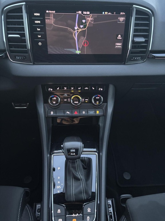 Škoda Karoq 2.0 TDI SCR Sportline 4x4 DSG