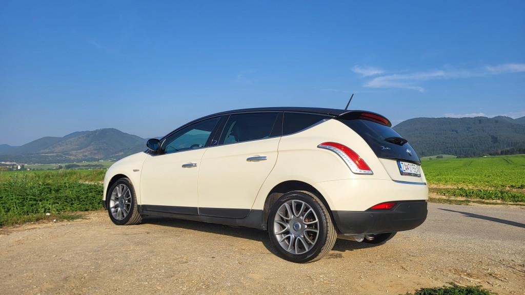 Lancia Delta Hatchback 110kw Manuál