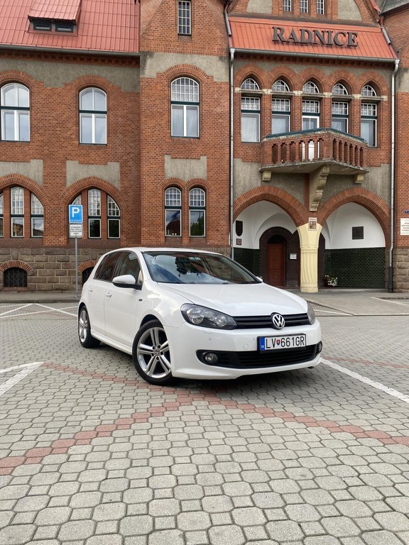 Volkswagen Golf Variant 1.6 TDI BlueMotion Highline