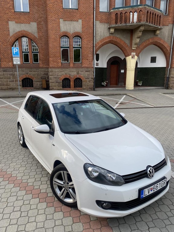 Volkswagen Golf Variant 1.6 TDI BlueMotion Highline