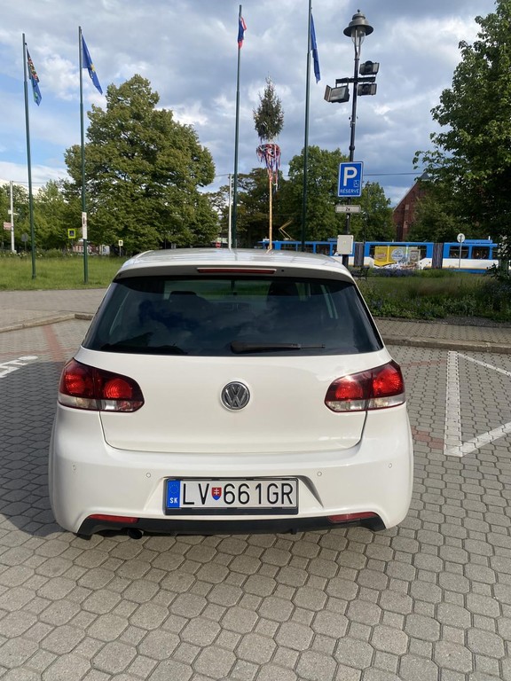 Volkswagen Golf Variant 1.6 TDI BlueMotion Highline