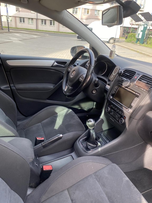 Volkswagen Golf Variant 1.6 TDI BlueMotion Highline