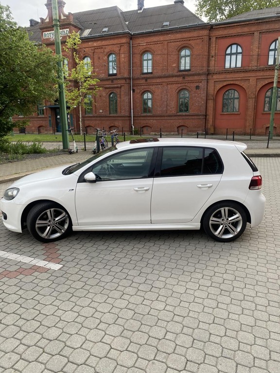 Volkswagen Golf Variant 1.6 TDI BlueMotion Highline