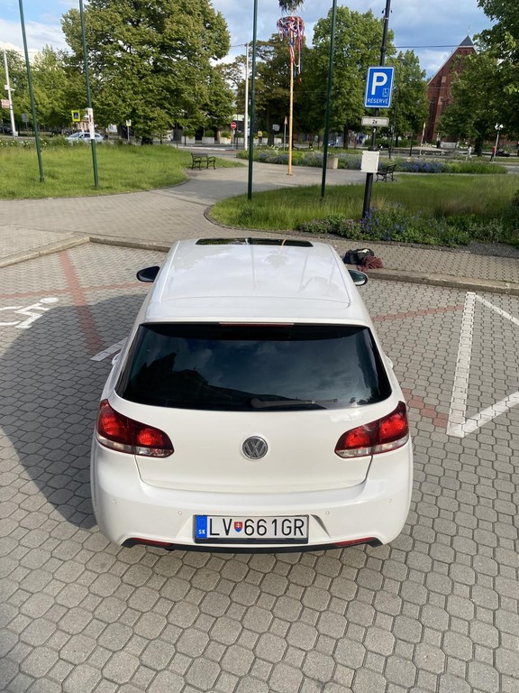 Volkswagen Golf Variant 1.6 TDI BlueMotion Highline