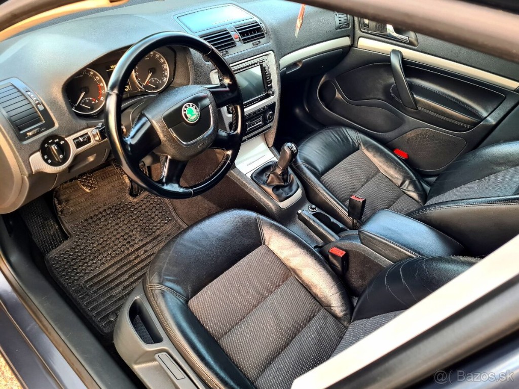 Škoda Octavia Combi 2.0 TDI CR DPF Elegance