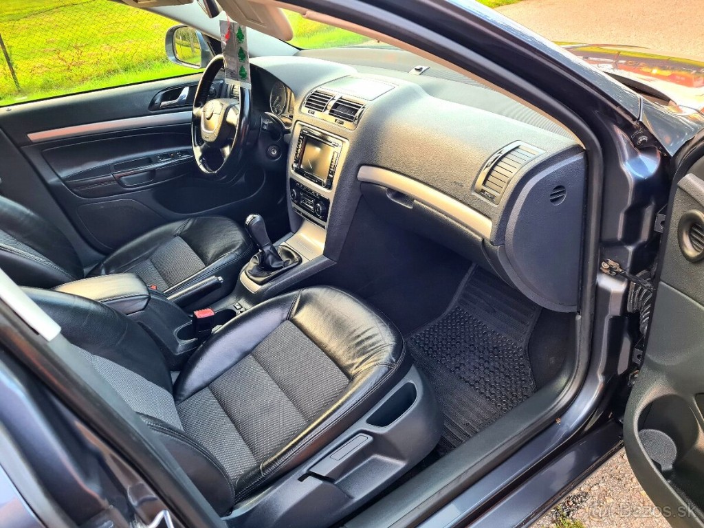 Škoda Octavia Combi 2.0 TDI CR DPF Elegance